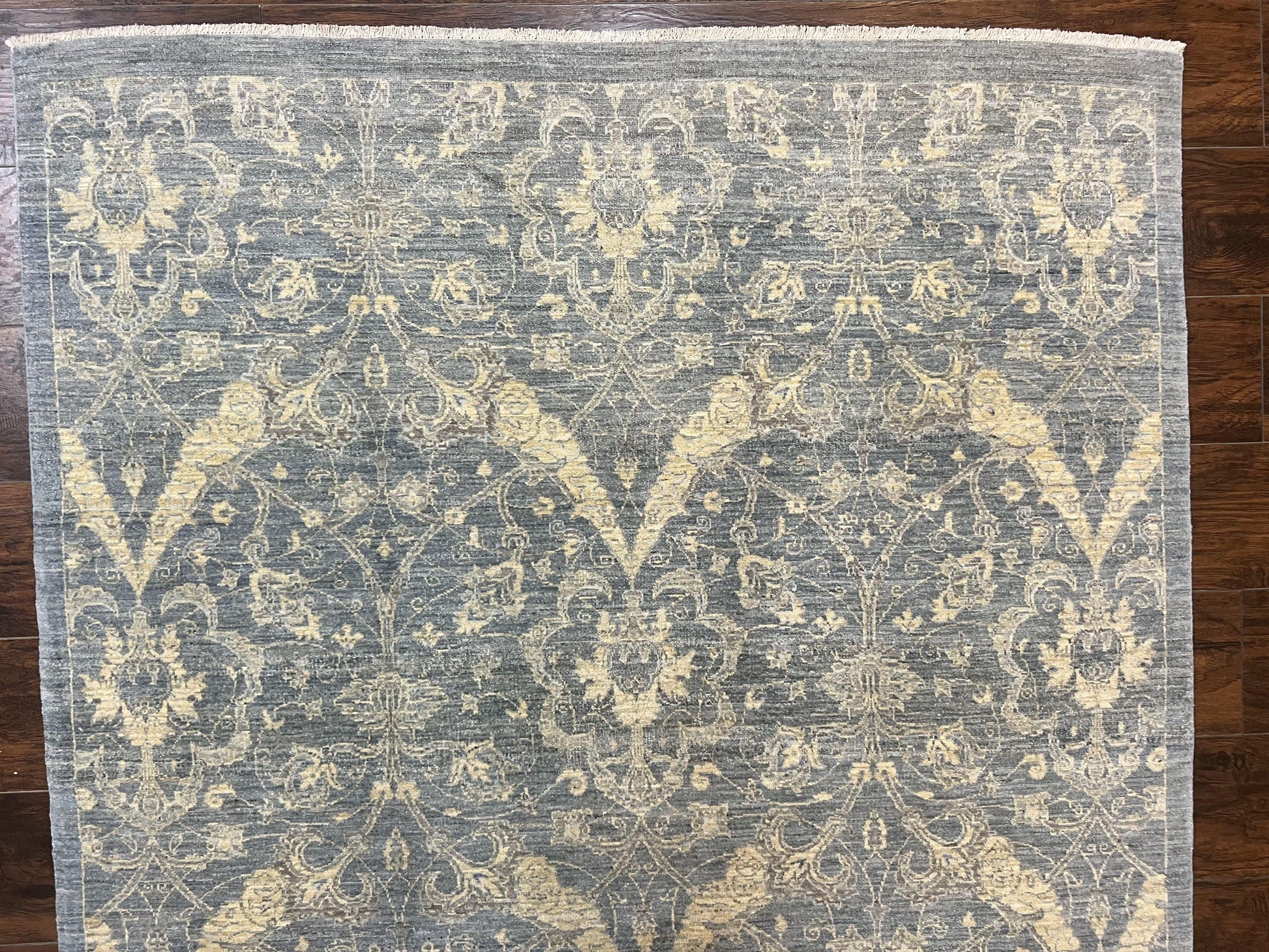 Contemporary Pakistani Rug 5 x 6.6, Handmade Floral Wool Rug, Spanish Pattern - Nuvé