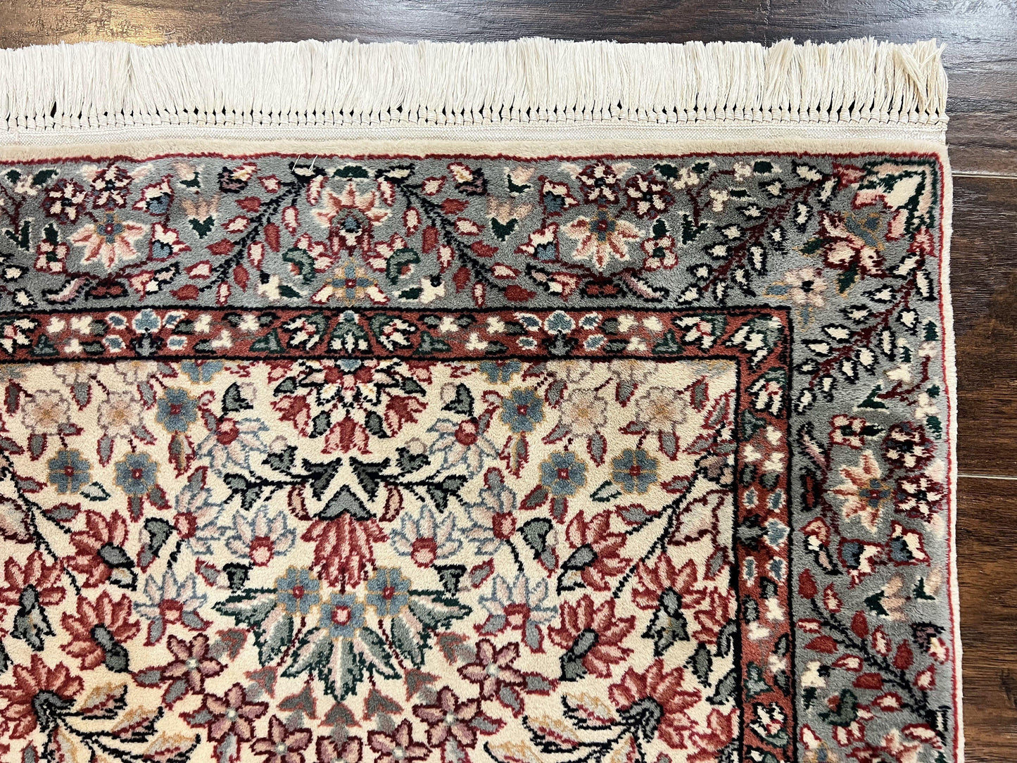 Sino Persian Runner Rug 2.7 x 10, Floral Kirman Lavar Carpet for Hallway, Cream, Handmade Wool Vintage Rug - Nuvé