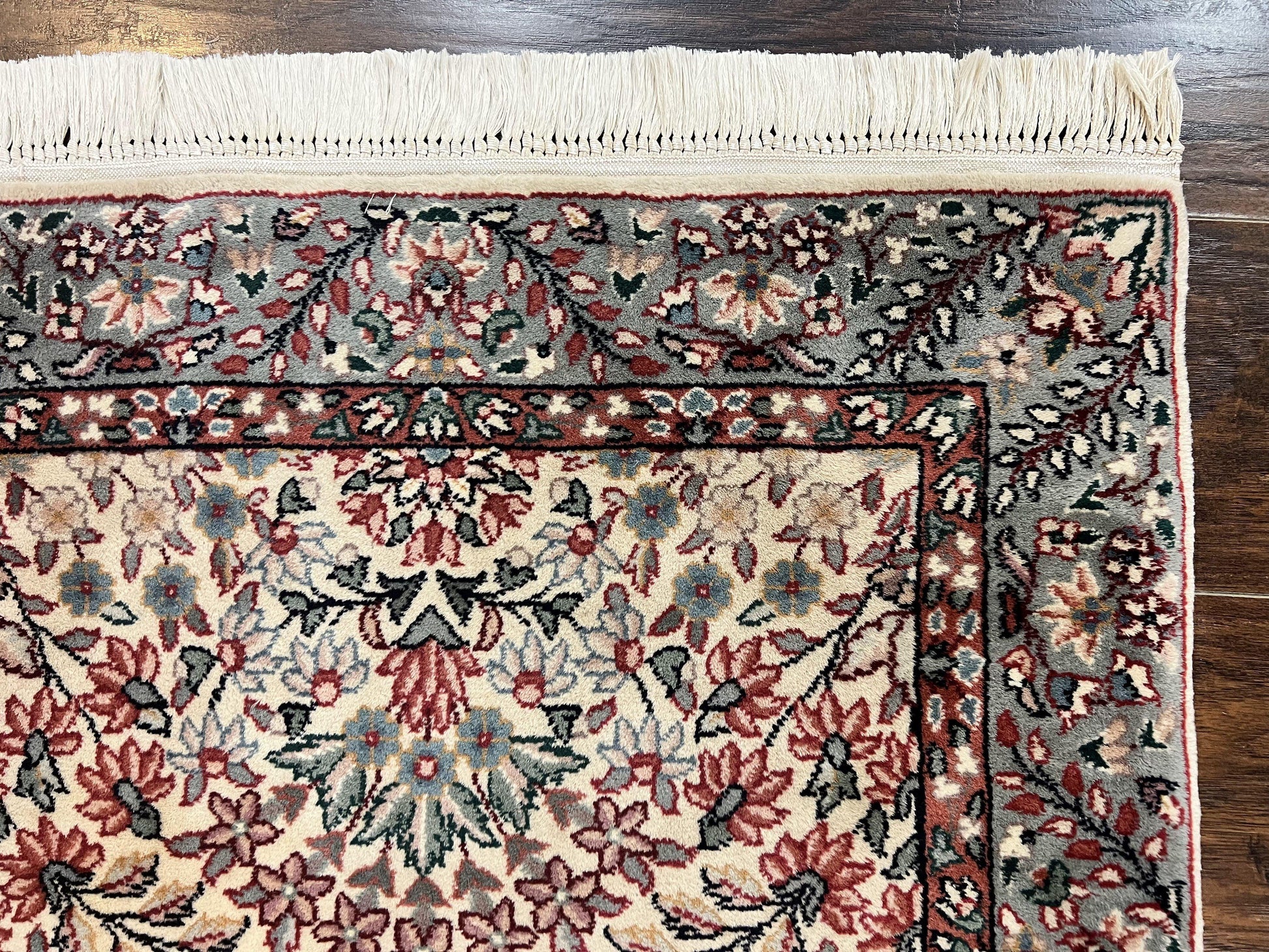 Sino Persian Runner Rug 2.7 x 10, Floral Kirman Lavar Carpet for Hallway, Cream, Handmade Wool Vintage Rug - Nuvé