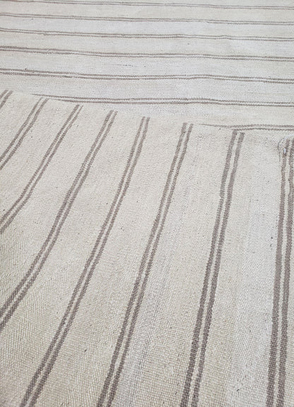 New Striped Turkish Kilim Area Rug 4x6 ft, Hand-Knotted, Wool, Light Gray, Earth Tone Decor, Flatweave Kilim, Two Toned Rug, Southwestern - Nuvé