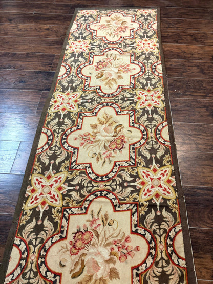 Needlepoint Runner Rug 2.7 x 9.7, European French Design, Wool, Handmade, Vintage - Nuvé