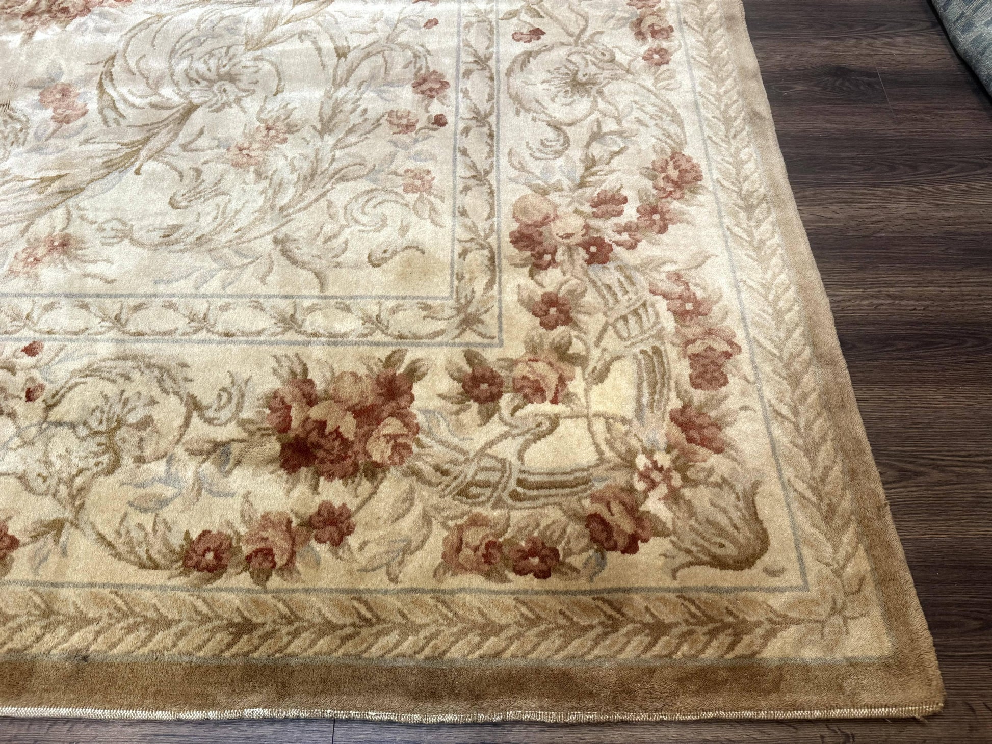 Chinese Aubusson Wool Rug 10x14, European Design, Thick Wool Pile - Nuvé