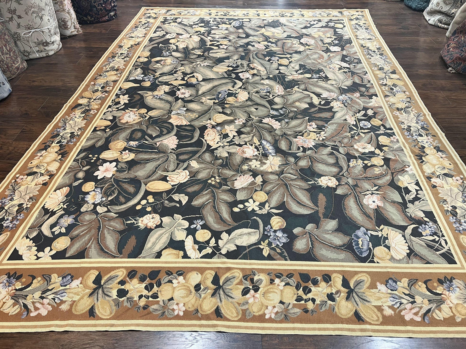 Large Needlepoint Rug 9x13, Handmade Wool Flatweave Vintage Rug, Leaves, Green - Nuvé