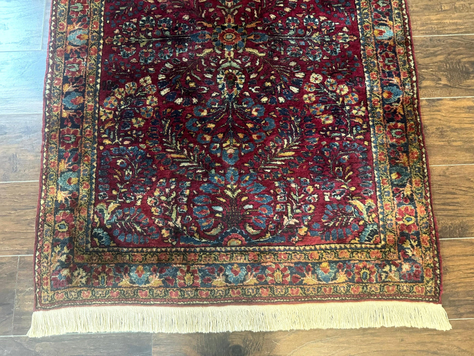 Antique Persian Sarouk Rug 3.6 x 5, Red, 1920s Persian Carpet - Nuvé