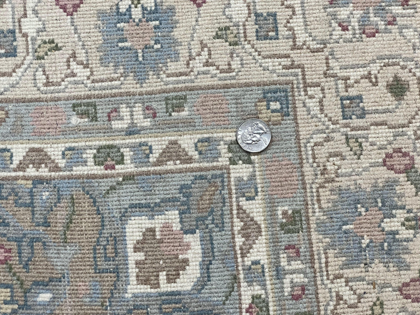 Indo Persian Rug 4x6, Floral Medallion, Beige, Handmade Wool Vintage Carpet 4 x 6 ft - Nuvé
