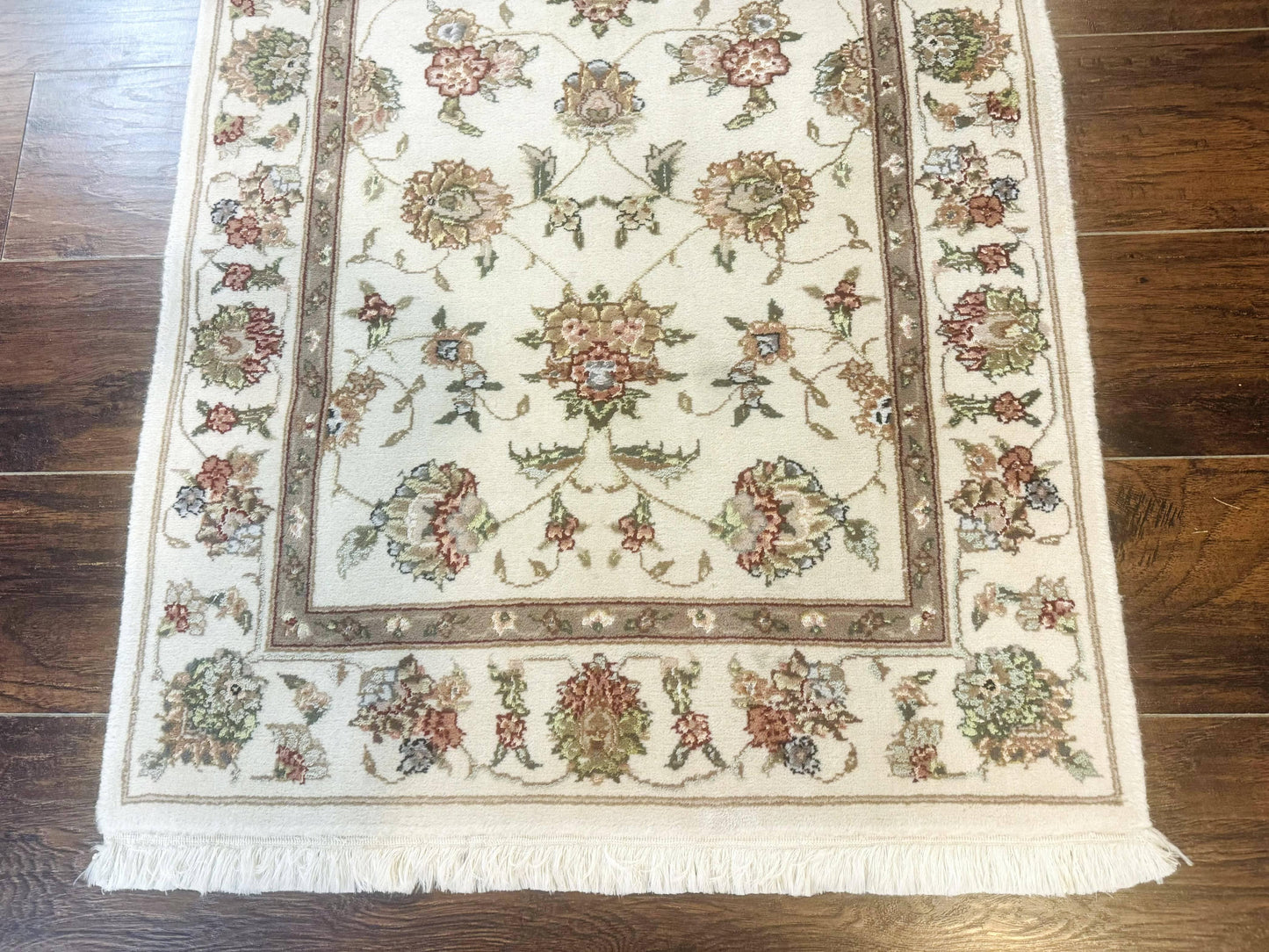 Pak Persian Runner Rug 2.6 x 8ft, Oriental Carpet for Hallway or Kitchen, Handmade, Wool and Silk Highlights - Nuvé