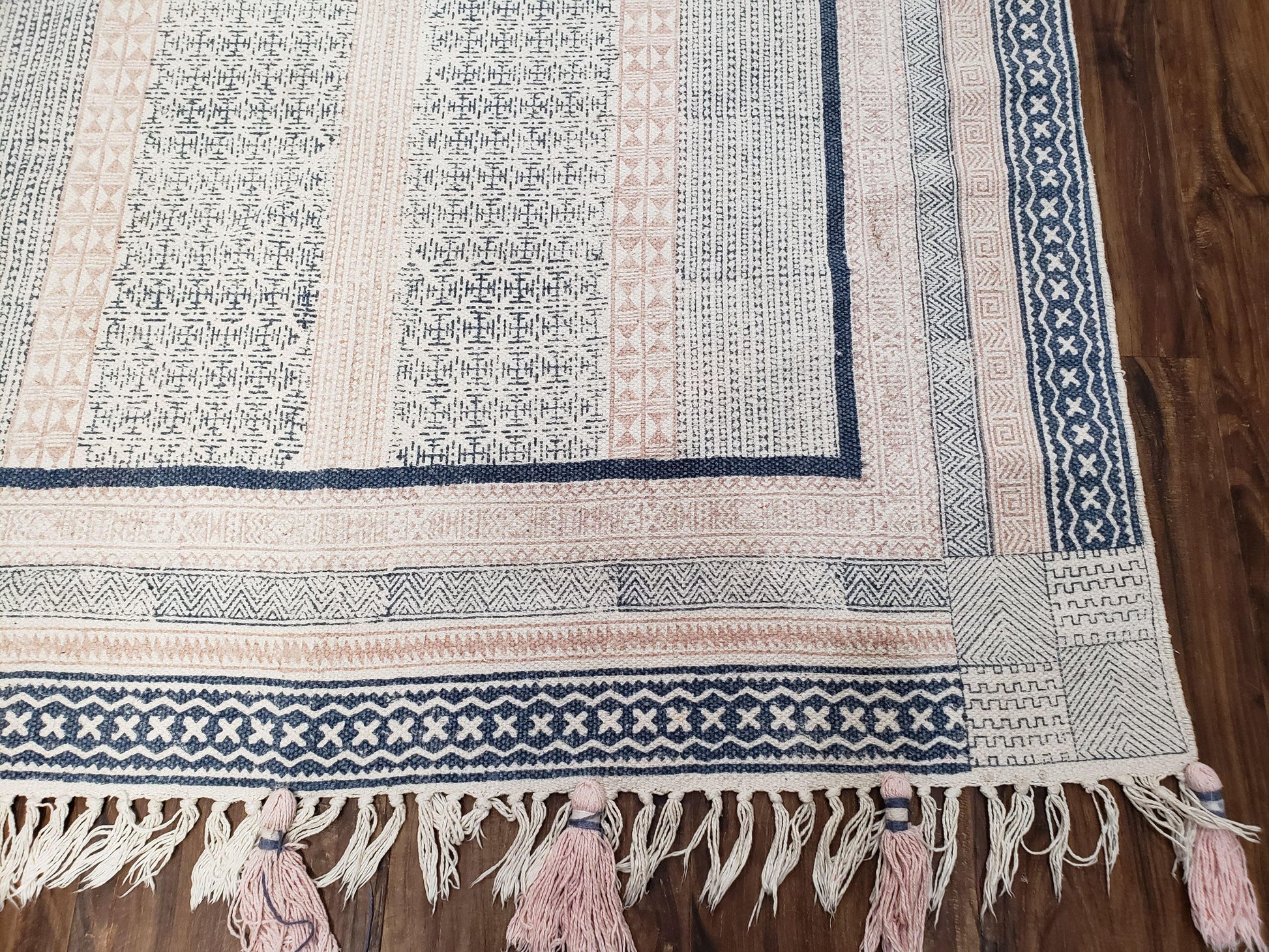 Vintage Moroccan Kilim Area Rug 4x6, Ivory & Blues, Moroccan Wall Hanging, Wool, Handmade, 3'9" x 6' 1", Boho Rug, Flatweave Moroccan Carpet - Nuvé