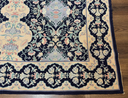 Needlepoint Rug 6x9, Ivory and Navy Blue - Nuvé