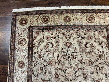 Persian Kashan Rug 5x7, Beige, Fine 250 KPSI - Nuvé