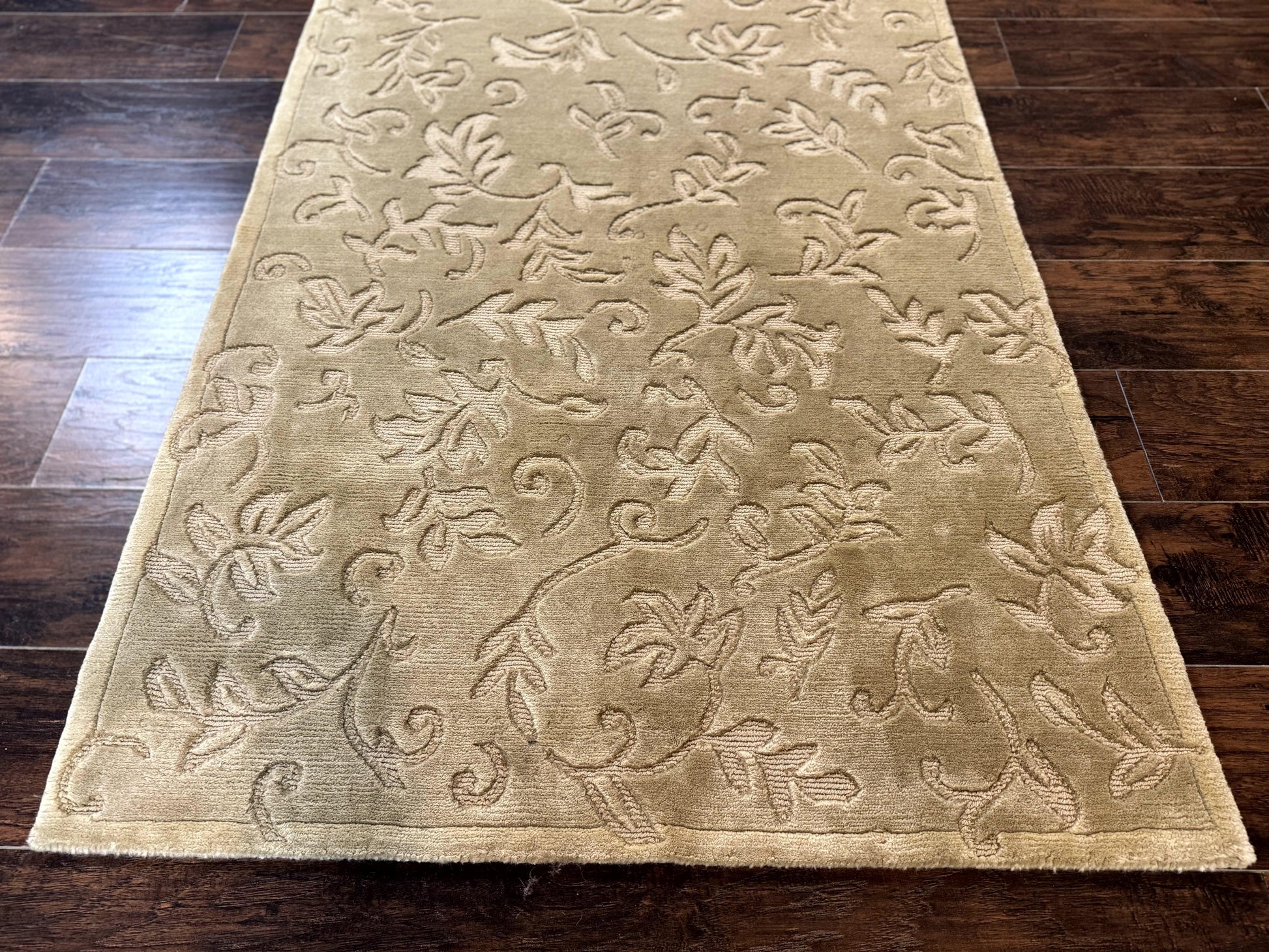 Modern Tibetan Rug 3.7 x 5.5, Carved Floral Design, Wool and Silk Highlights - Nuvé