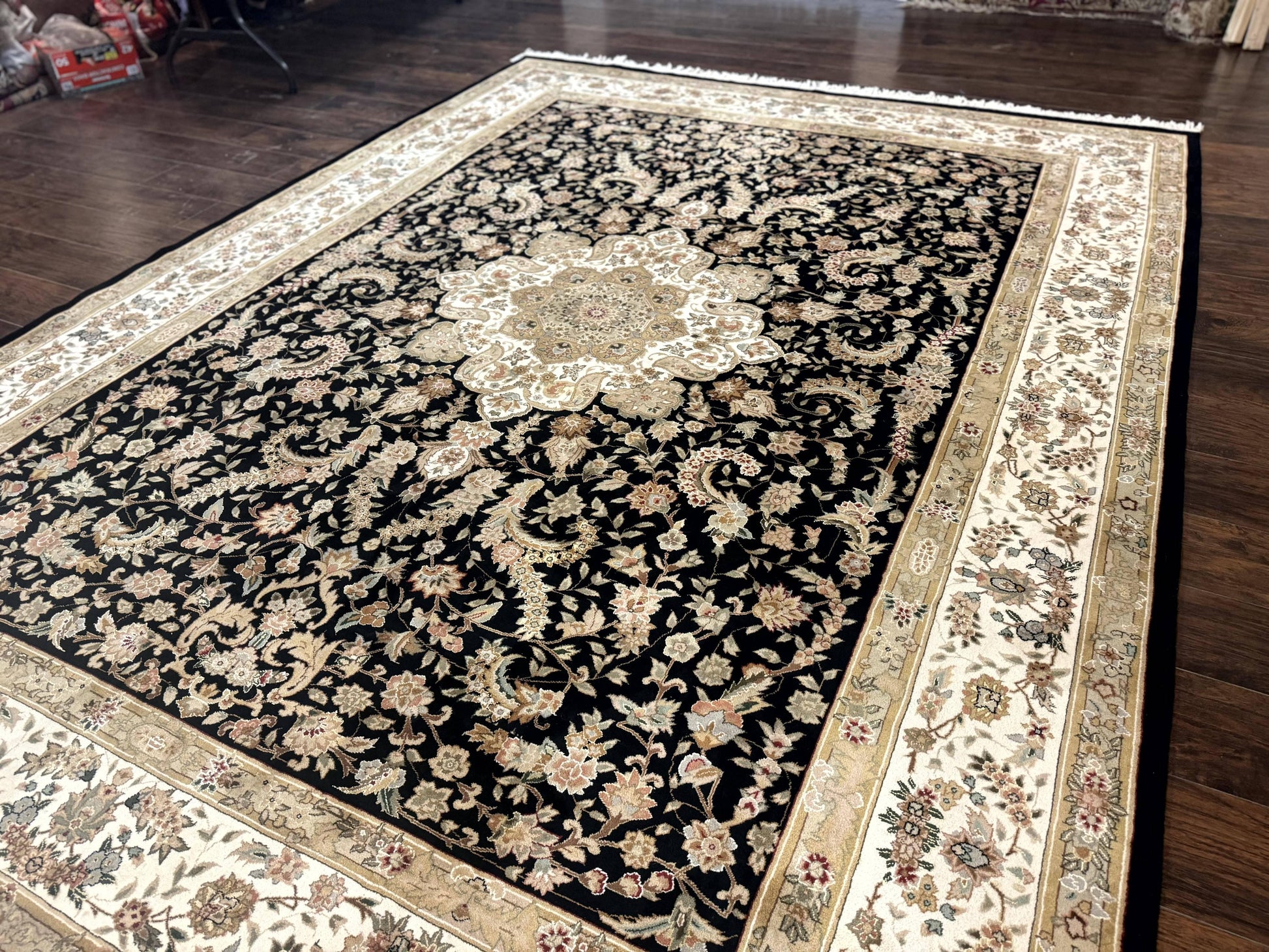 Sino Persian Rug 9x12, Floral Medallion, Black and Ivory, Elegant - Nuvé