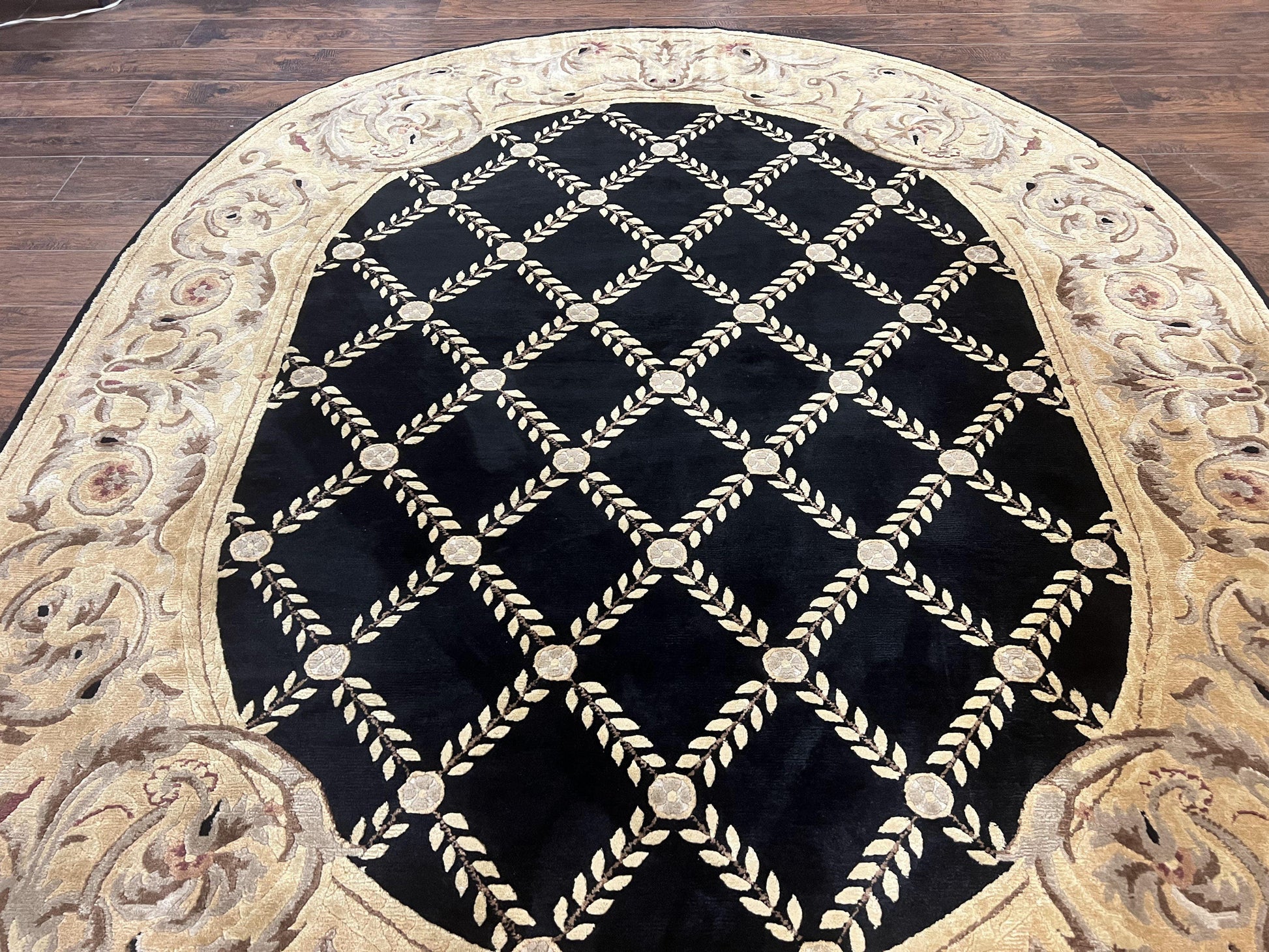 Oval Tibetan Rug 8x10, French Aubusson Design, Wool Handmade Vintage Carpet, Black & Beige, Soft Wool Pile - Nuvé