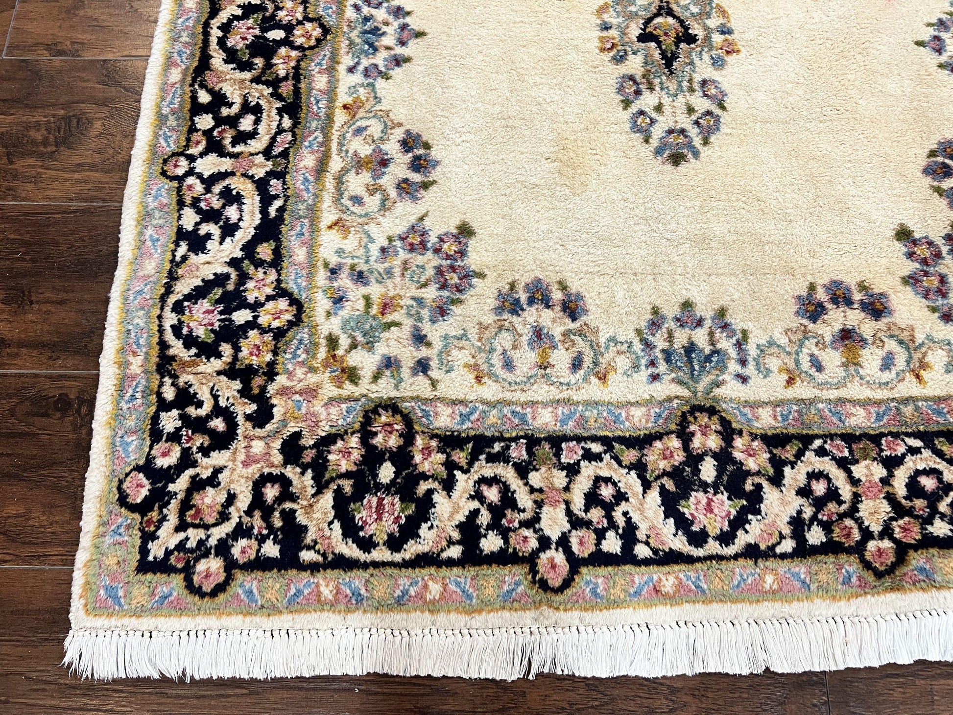 Persian Kirman Rug 4x7, Wool Hand Knotted Antique Carpet, Beige, Semi Open Field Medallion Rug, Traditional Handmade Oriental Rug - Nuvé