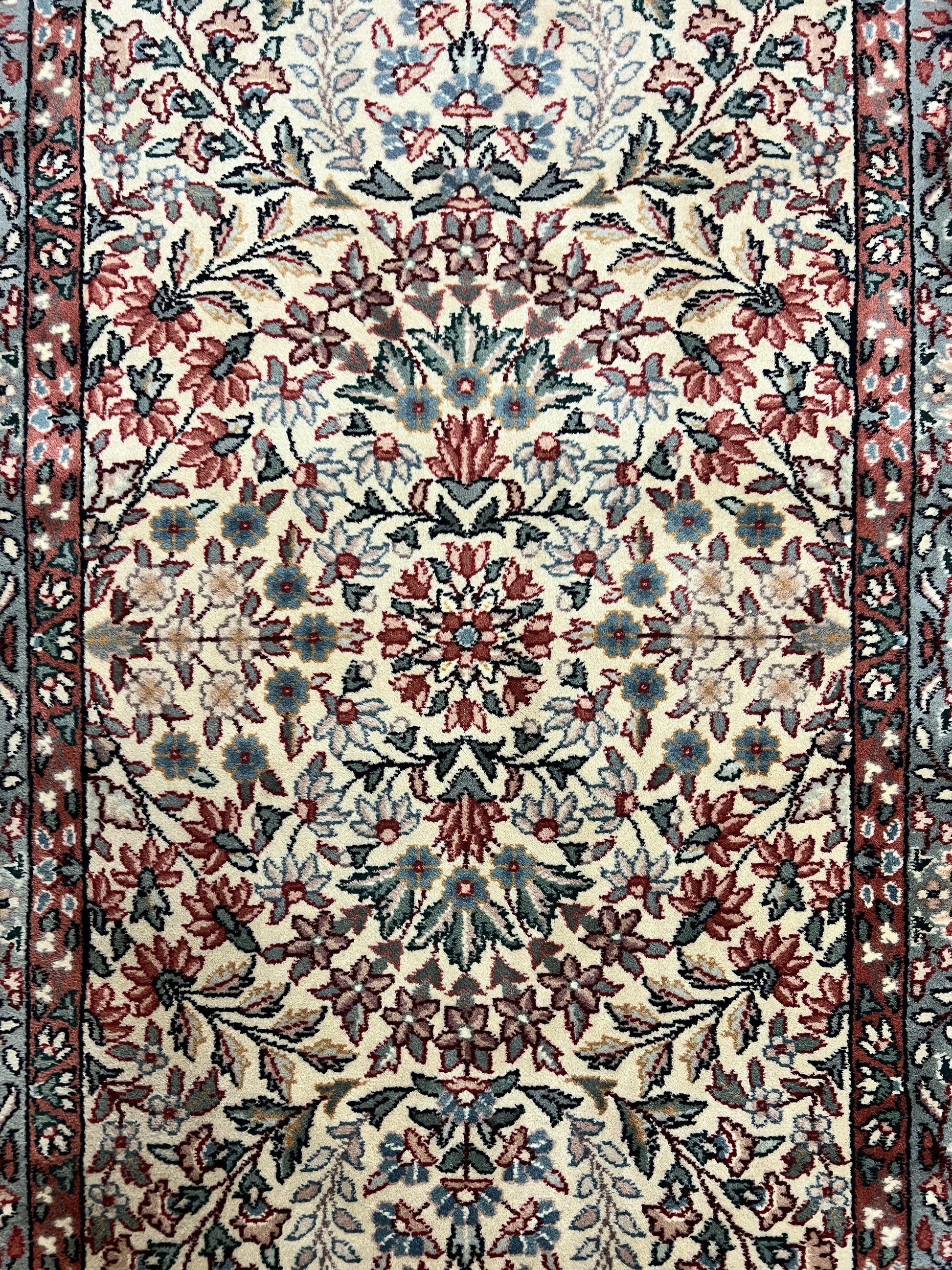 Sino Persian Runner Rug 2.7 x 10, Floral Kirman Lavar Carpet for Hallway, Cream, Handmade Wool Vintage Rug - Nuvé
