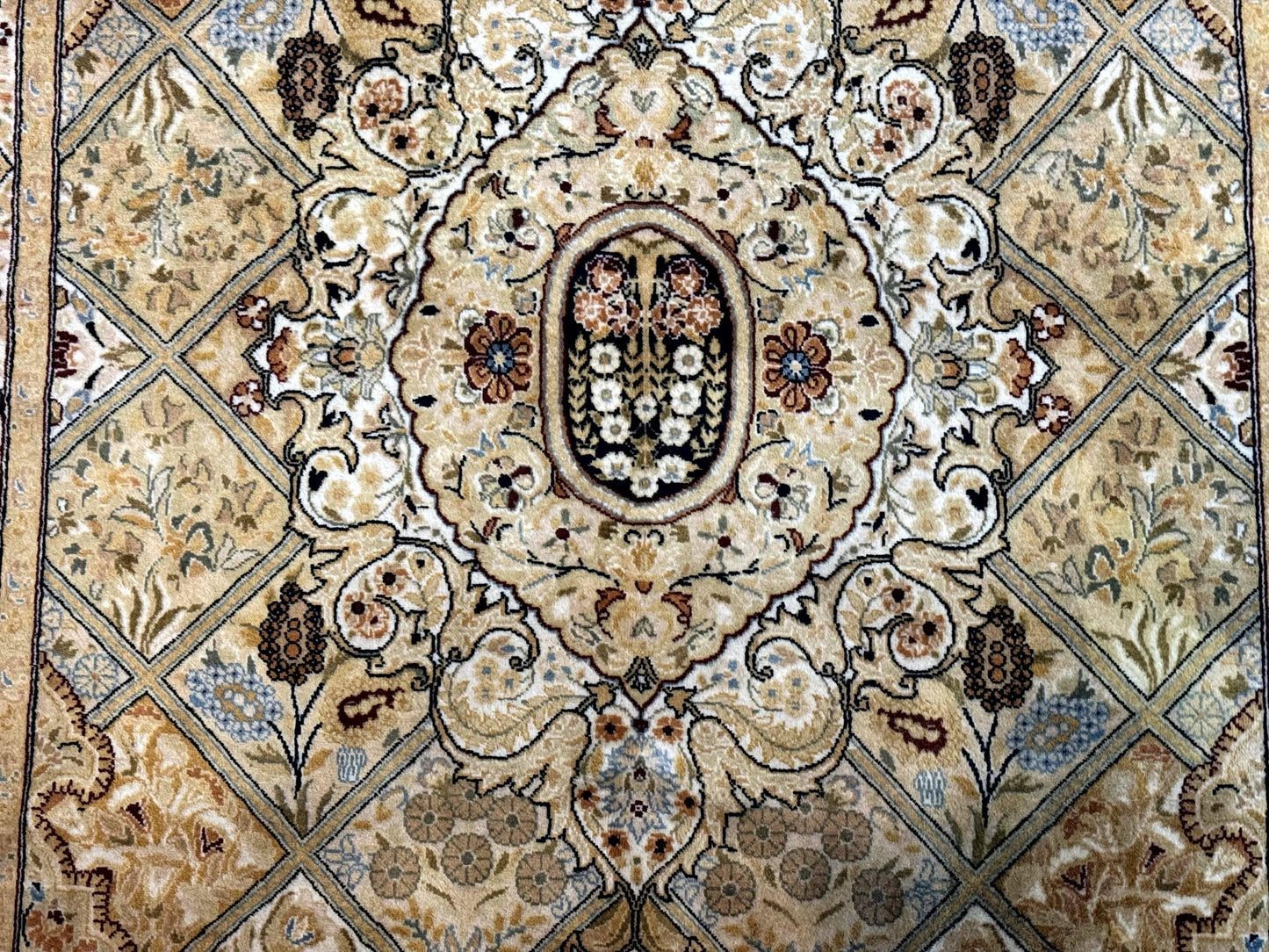 Pak Persian Rug 4x6, Panel Design - Nuvé