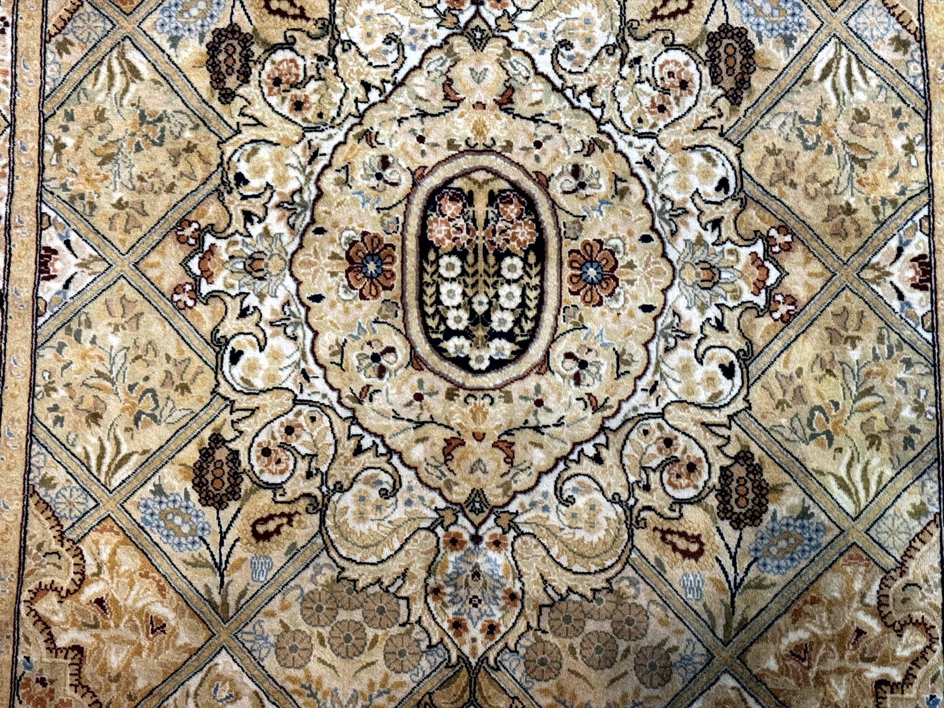 Pak Persian Rug 4x6, Panel Design - Nuvé