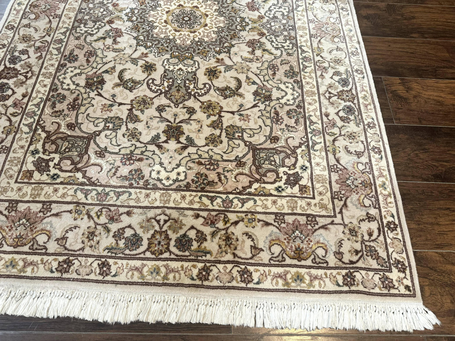 Pak Persian Rug 4x6, Floral Medallion, Beige, Wool and Silk Highlights, Vintage Handmade Rug - Nuvé