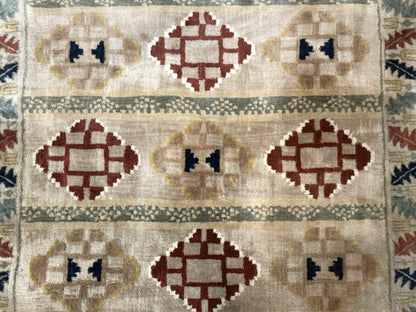 Geometric Design Area Rug 5x8, Beige and Rust Red - Nuvé