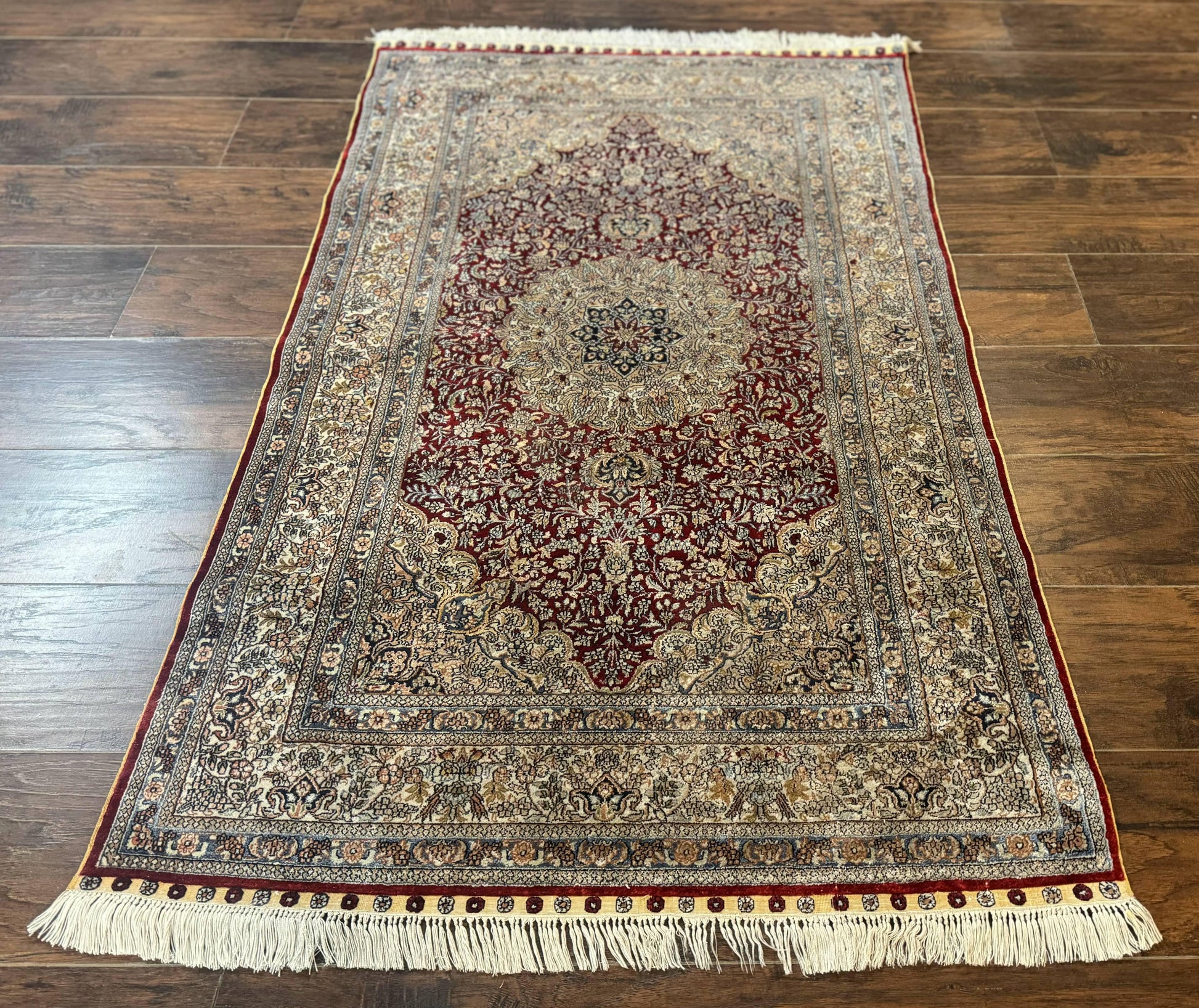 Sino Persian Silk Rug 3x5, Super Fine 440 KPSI, Floral Medallion, Handmade - Nuvé