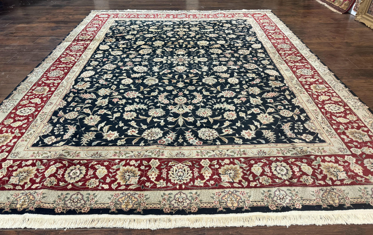 Black Pak Persian Rug 8x10, Floral Allover - Nuvé