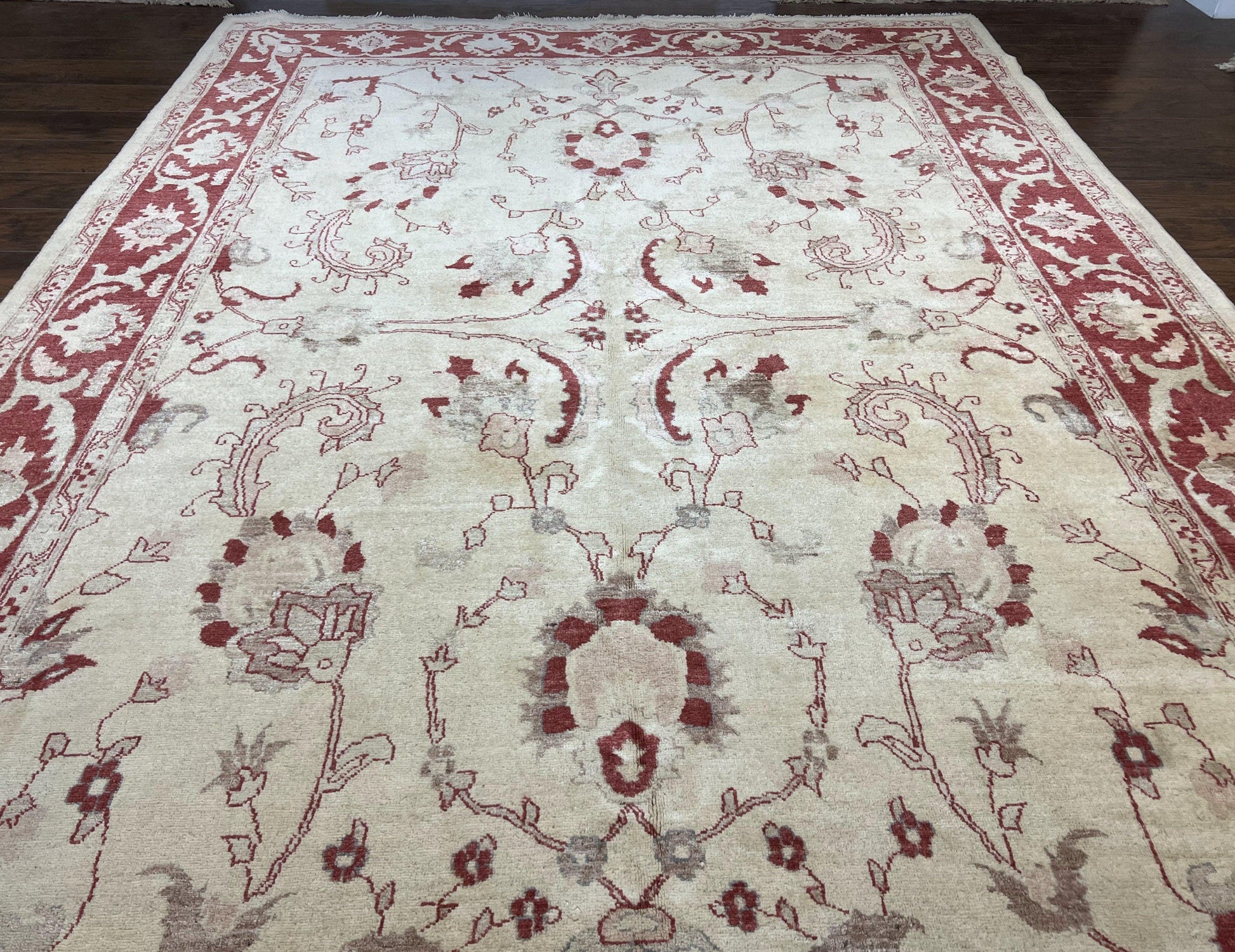 Peshawar Rug 8x12 Pakistani Carpet, Oriental Rug 8 x 12 Chobi Rug, Beige and Red, Allover Large Floral Design, Hand Knotted Vintage Wool - Nuvé