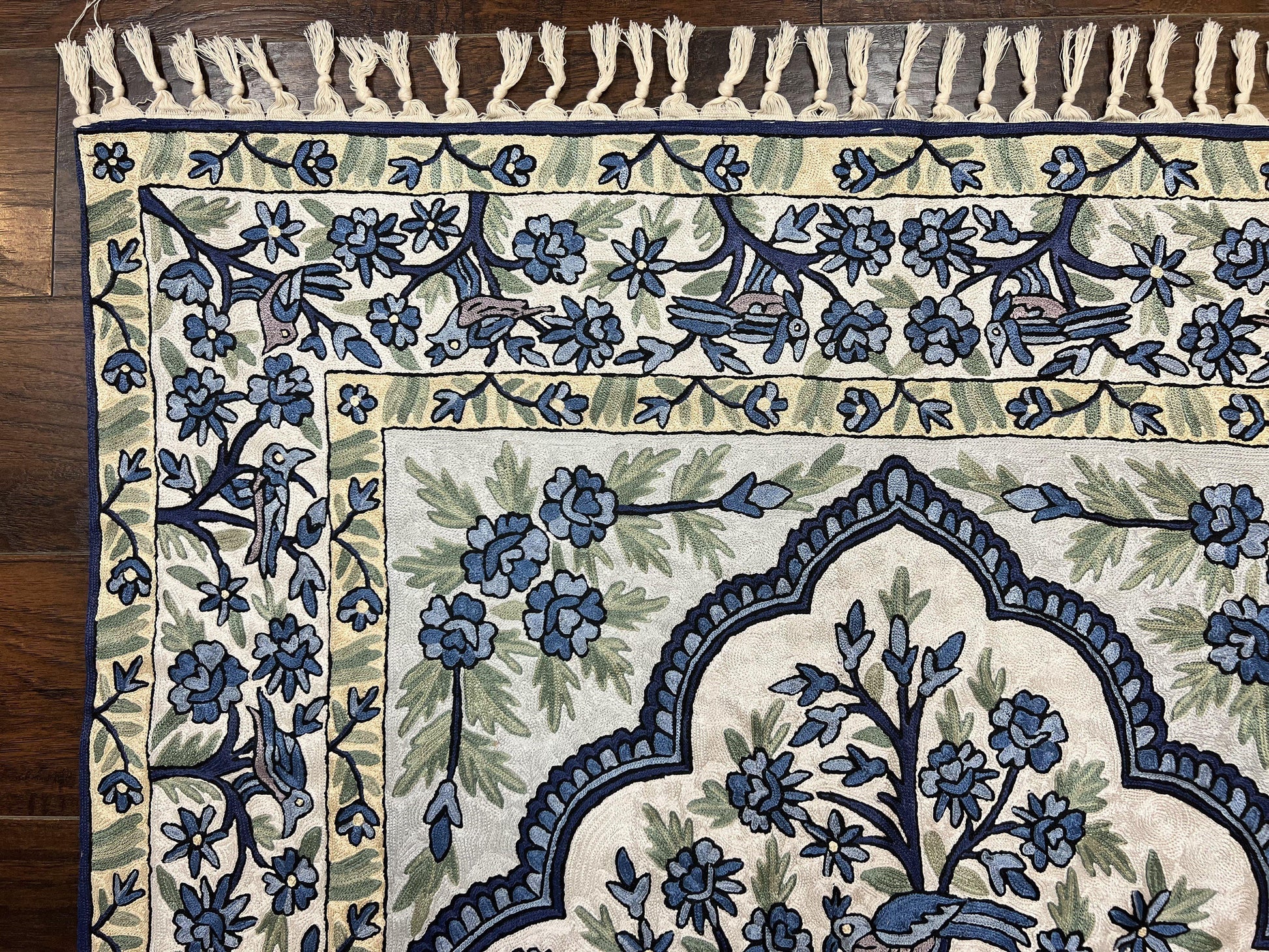 Tree of Life Indian Hand Stitched Rug 4x6, Indian Wall Hanging Rug, Ivory Blue, Silk on Cotton, Vintage - Nuvé