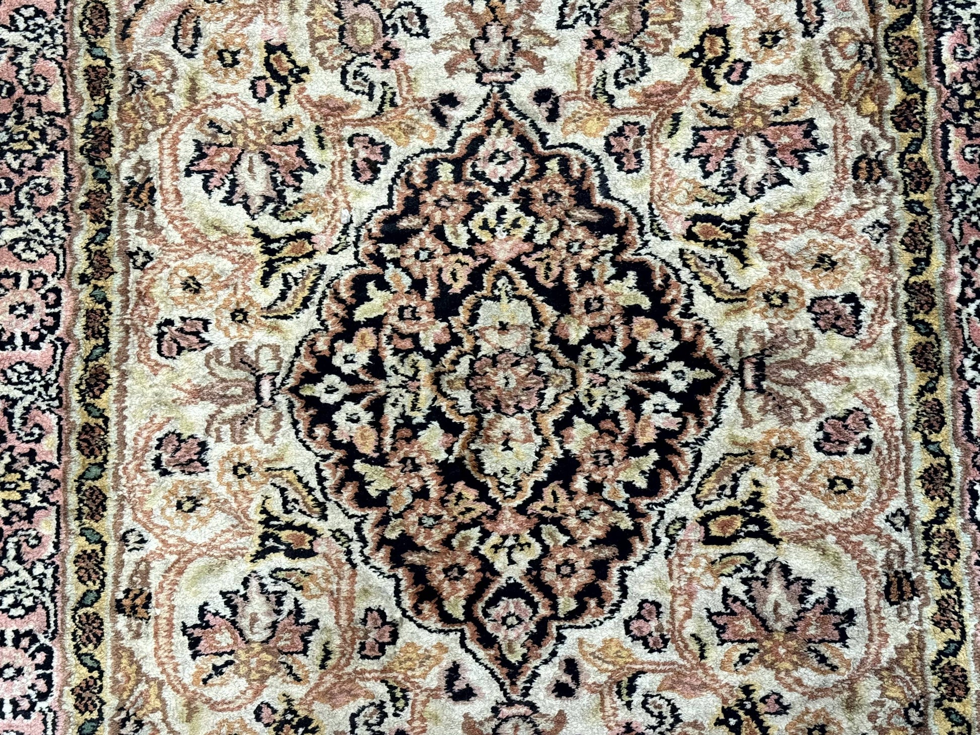 Silk Indian Kashmiri Runner Rug 2.7 x 9.8, Floral Medallions - Nuvé