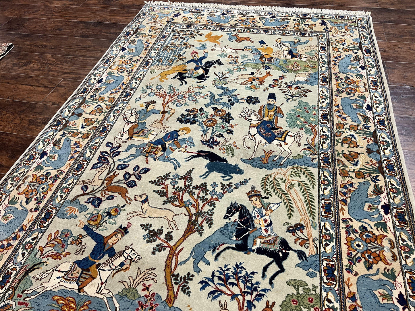 Persian Kashan Pictorial Rug 4.6 x 7, Hunting Scene, SIgned by Masterweaver, Animal Pictorials, Rare, Handmade, Wool, Vintage, Very Fine - Nuvé