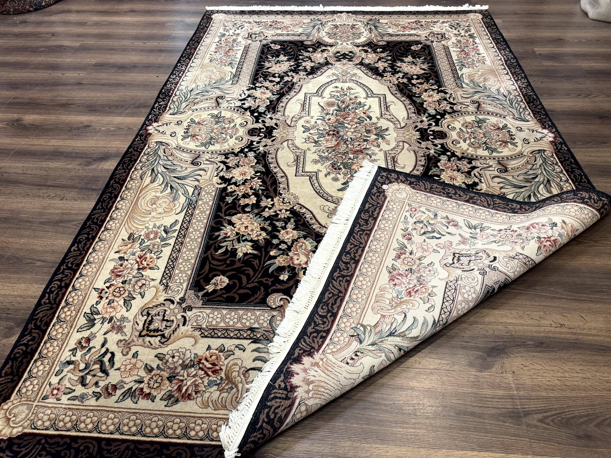 Aubusson Rug 6x9, European Design, Fine 170 KPSI, Elegant Carpet - Nuvé