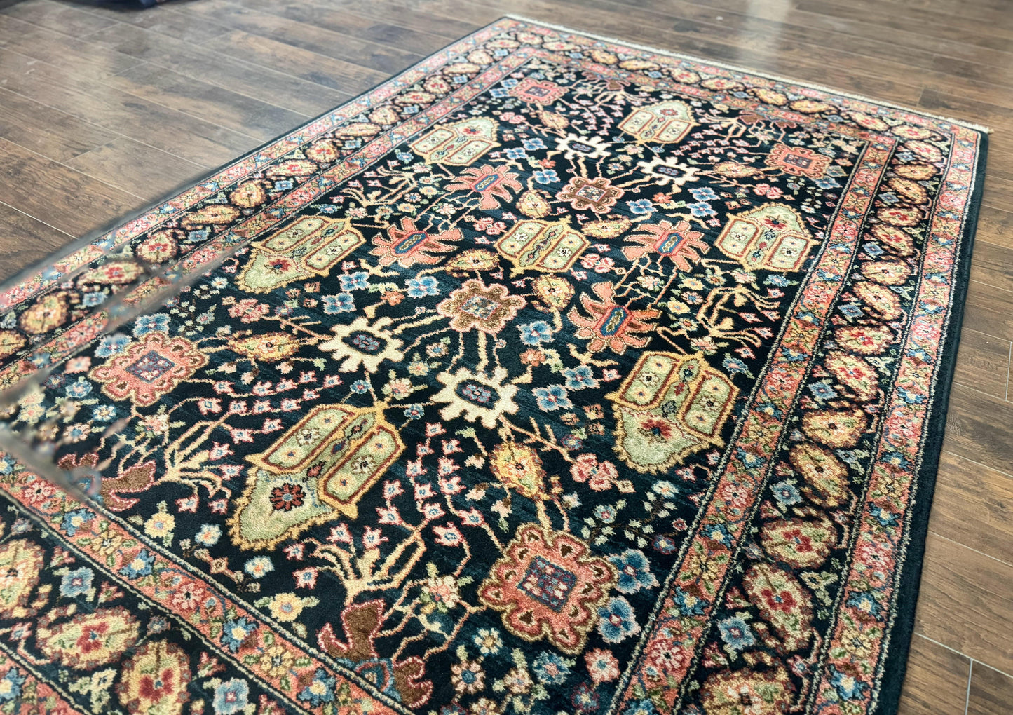Karastan Rug 5.9 x 8.6, Chahar Mahal #604, Wool Vintage Discontinued Karastan Carpet - Nuvé