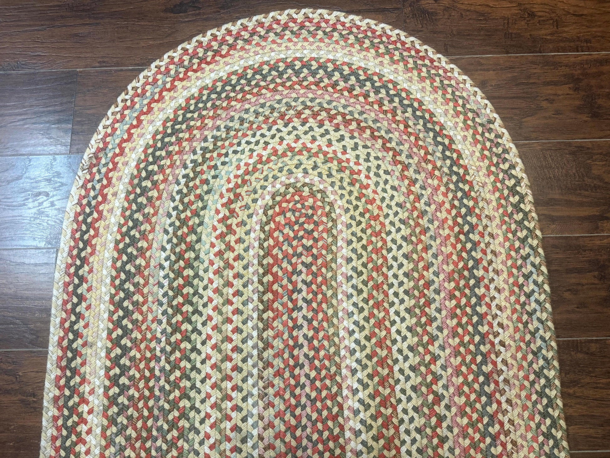 Braided American Oval Rug 3x5, Multicolor, Hand Braided - Nuvé