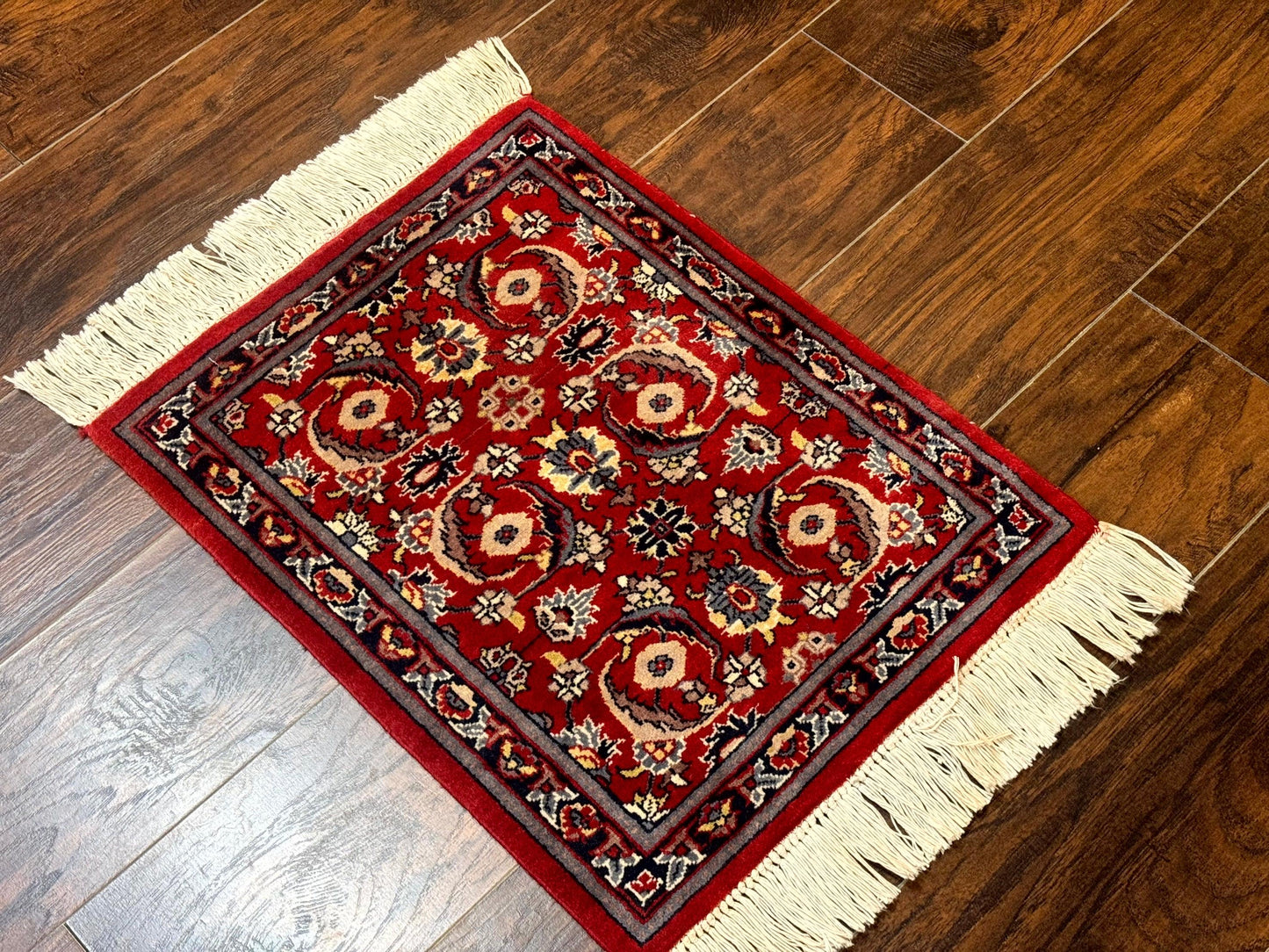 Small Pak Persian Handmade Wool Rug 1.7 x 2, Red - Nuvé