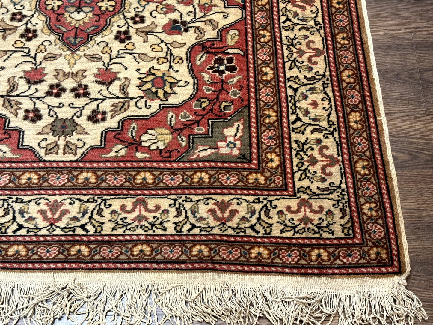 Turkish Sivas Rug 4x6, Floral Medallion, Beige Pink-Red Green, Handmade - Nuvé