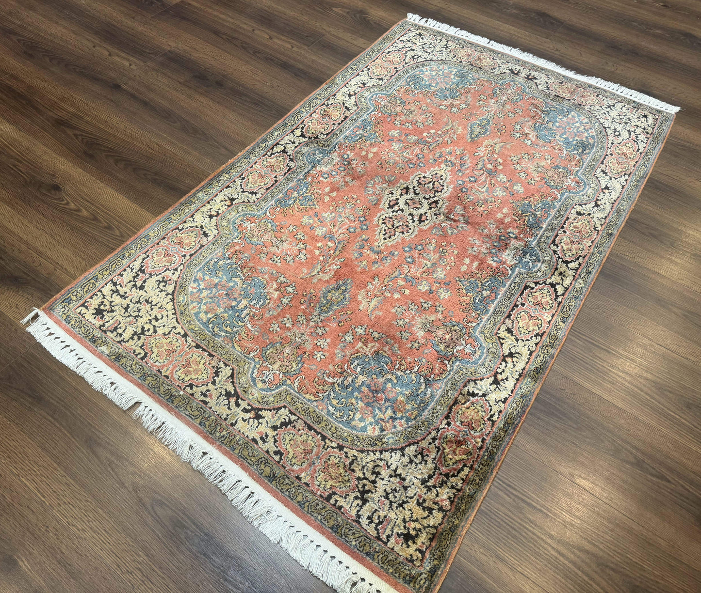Indian Kashmiri Silk Rug 3x5, Fine 260 KPSI, Hand Knotted - Nuvé