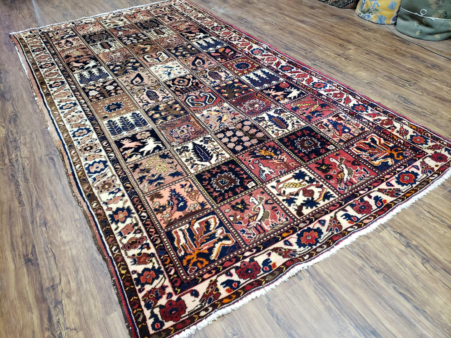 Antique Persian Bakhtiari Rug circa 1920s, Kheshti Panel Design, Wool, Hand-Knotted, 5'3" x 10' - Nuvé