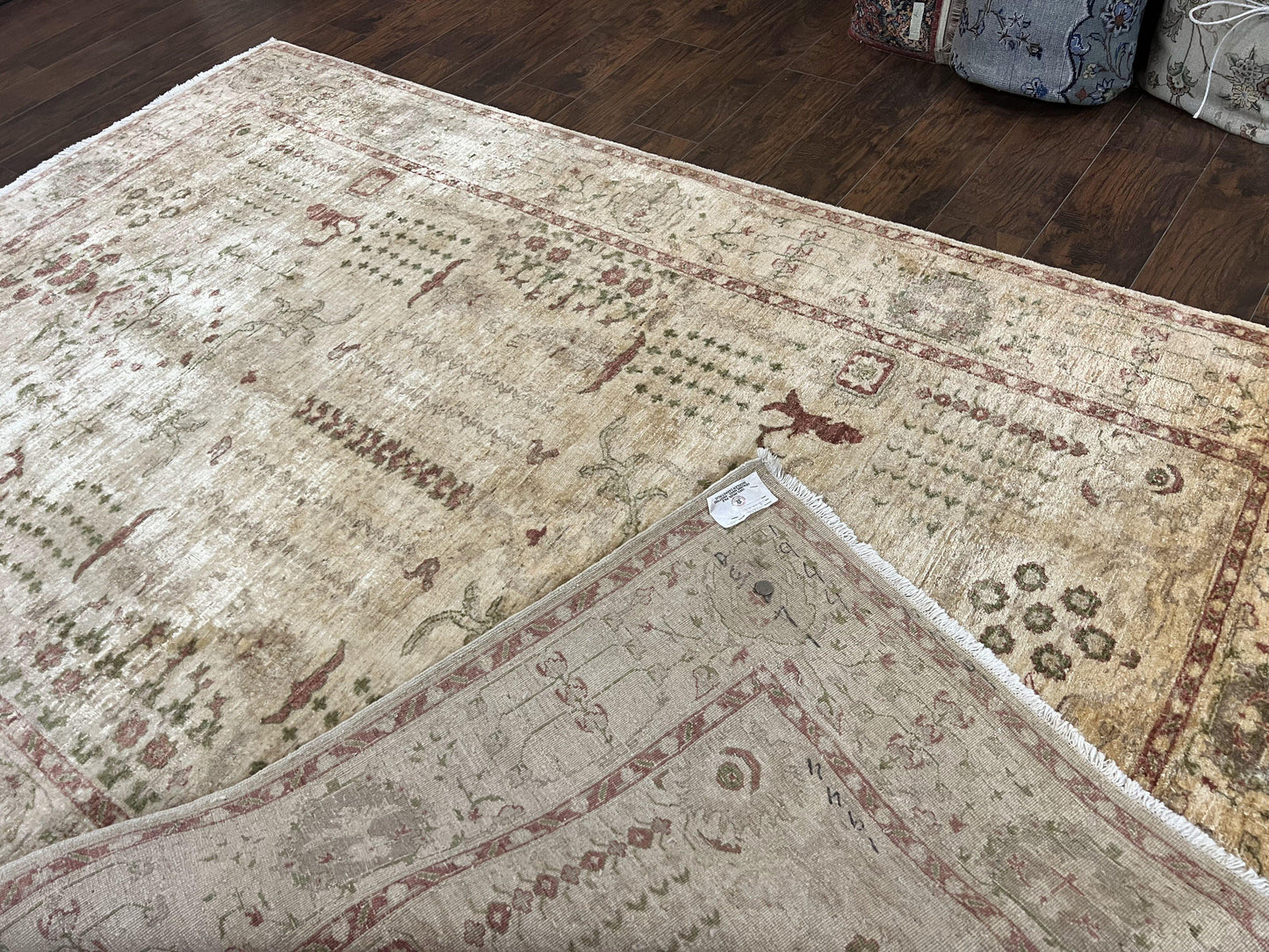 Pakistani Oushak Rug 6 x 9.6, Handmade Wool Peshawar Carpet, Farmhouse Rug - Nuvé