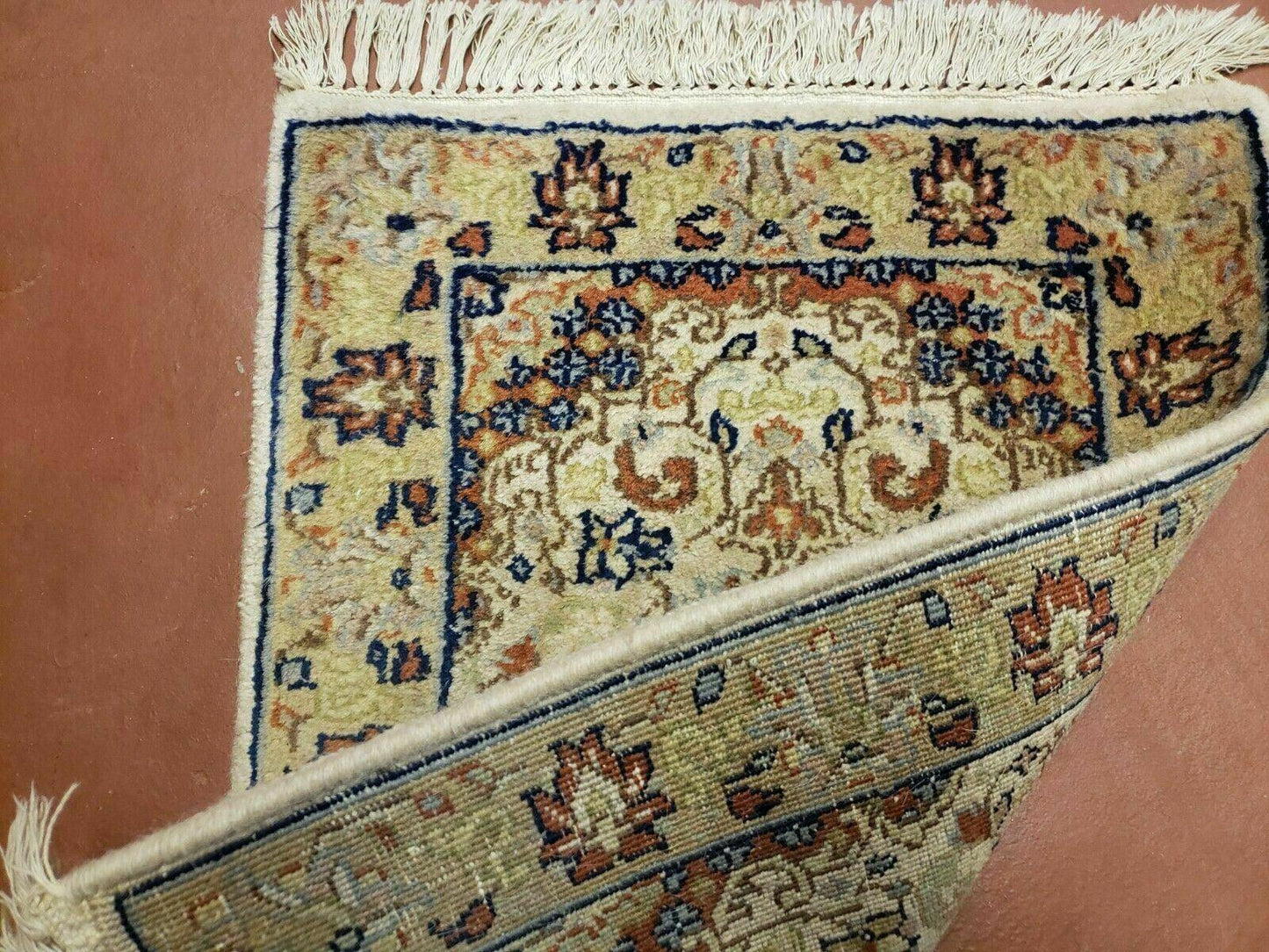 1' 8" X 2' 4" Handmade Floral Oriental Wool Rug Carpet Ivory - Nuvé