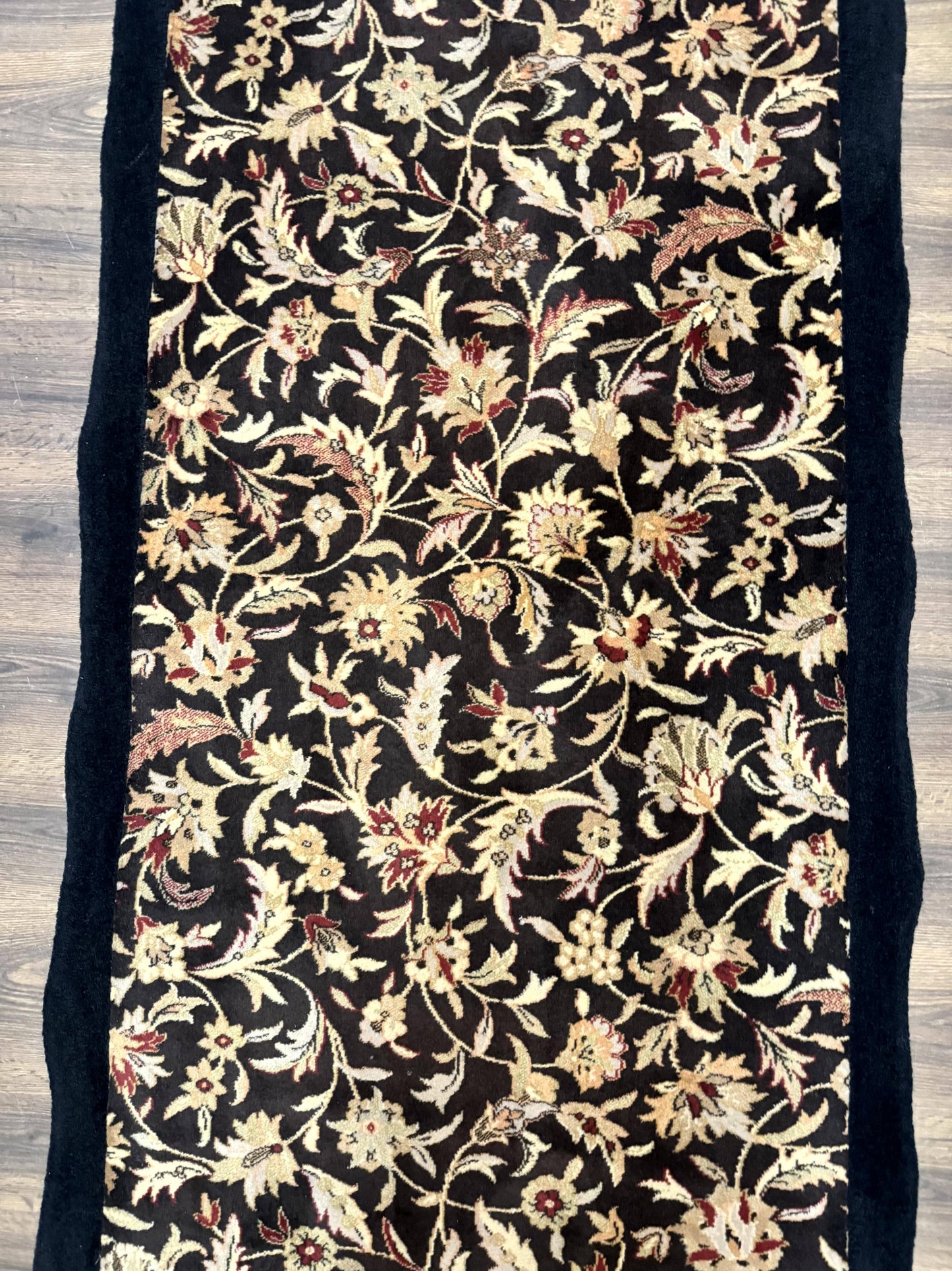Floral Runner Rug 3.6 x 17 - Nuvé