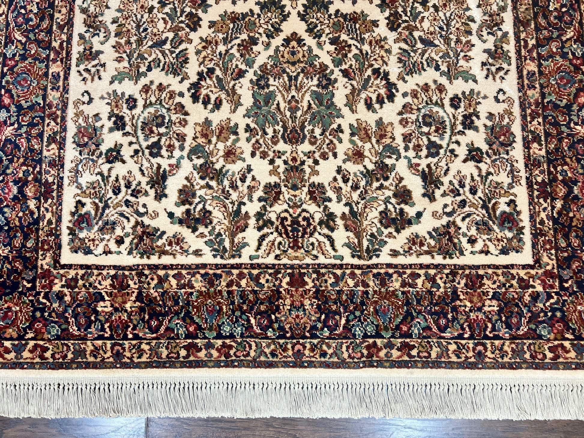Karastan Rug 5.9 x 9, Ivory Sarouk #760, Wool Vintage Original Collection 700 Series - Nuvé