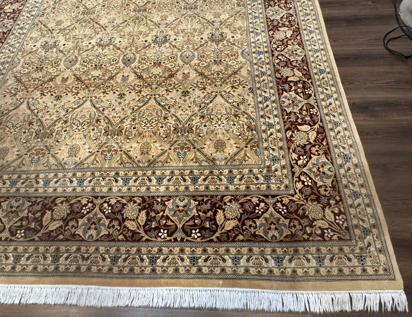 Fine Pak Persian Rug 9x12, Gold and Wine Red, Panel Design, 330 KPSI - Nuvé