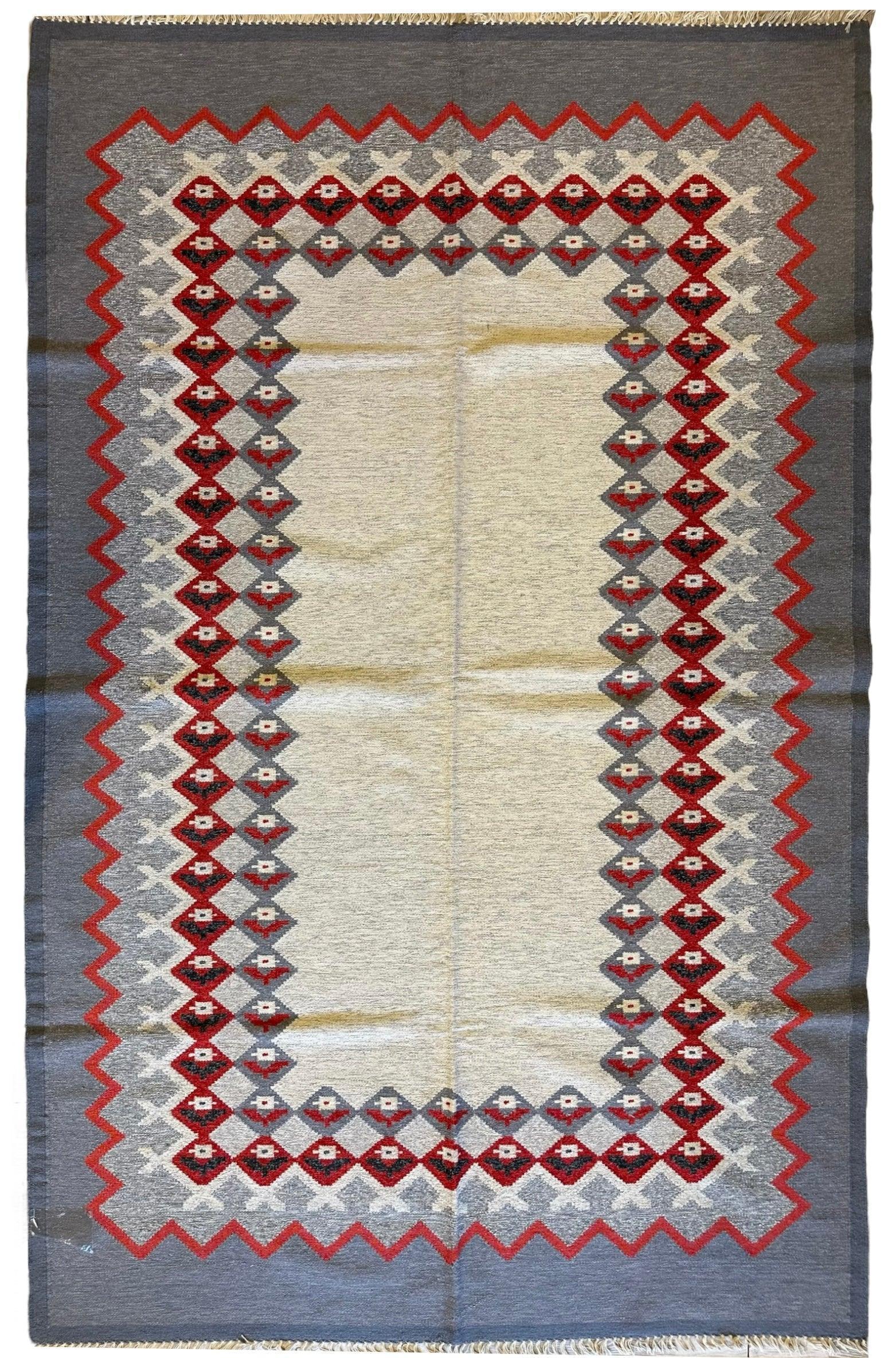 Eastern European Diamond Patterned Kilim Rug 6’4” x 9’1” - Nuvé
