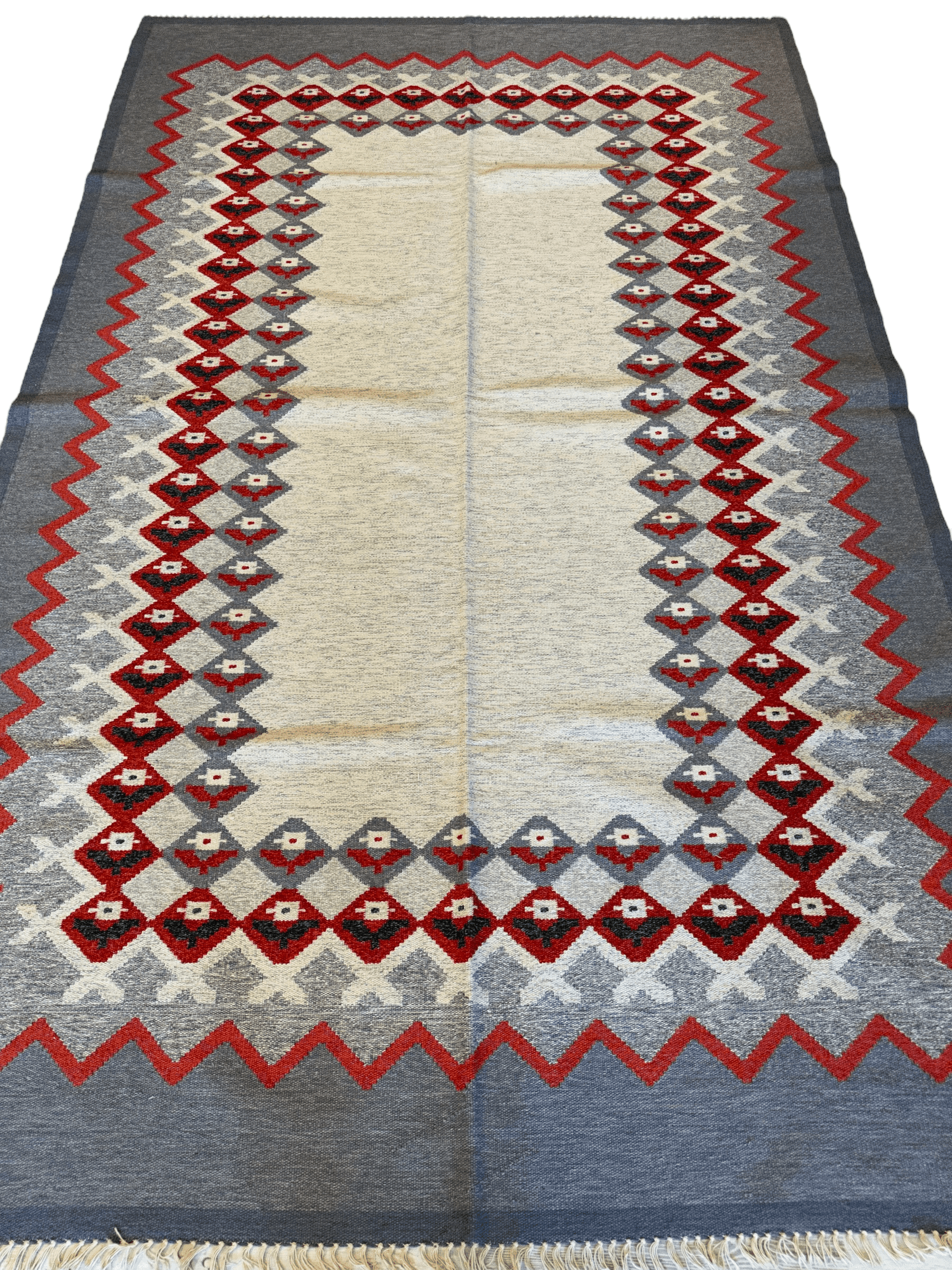 Eastern European Diamond Patterned Kilim Rug 6’4” x 9’1” - Nuvé