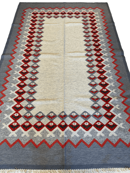 Eastern European Diamond Patterned Kilim Rug 6’4” x 9’1” - Nuvé