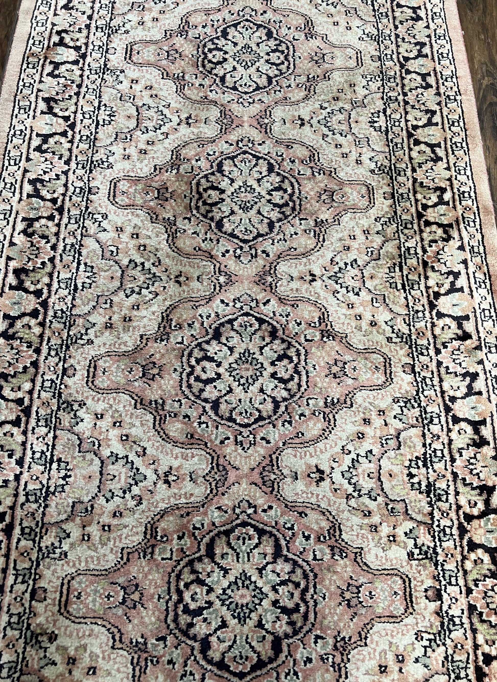 Silk Kashmiri Runner 2.7 x 10 ft Vintage Rug, Ivory Pastel Pink, Hand-Knotted Vintage Runner, Hallway Carpet, Indian Rug Medallion Runner - Nuvé