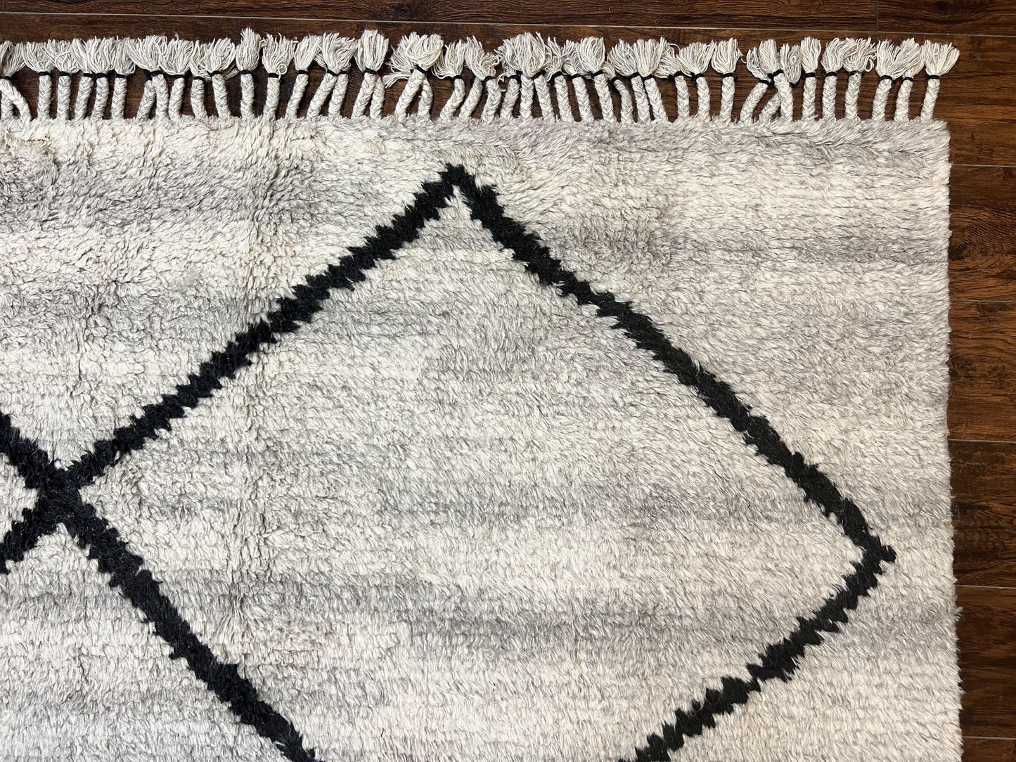 Modern Shag Rug 8x10, Gray and Black, Wool and Cotton, Lulu and Georgia, Handmade Indian Shag Rug - Nuvé