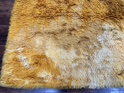 Rya Shag Rug 4.6 x 6, Shades of Yellow, Mid Century Vintage Carpet - Nuvé