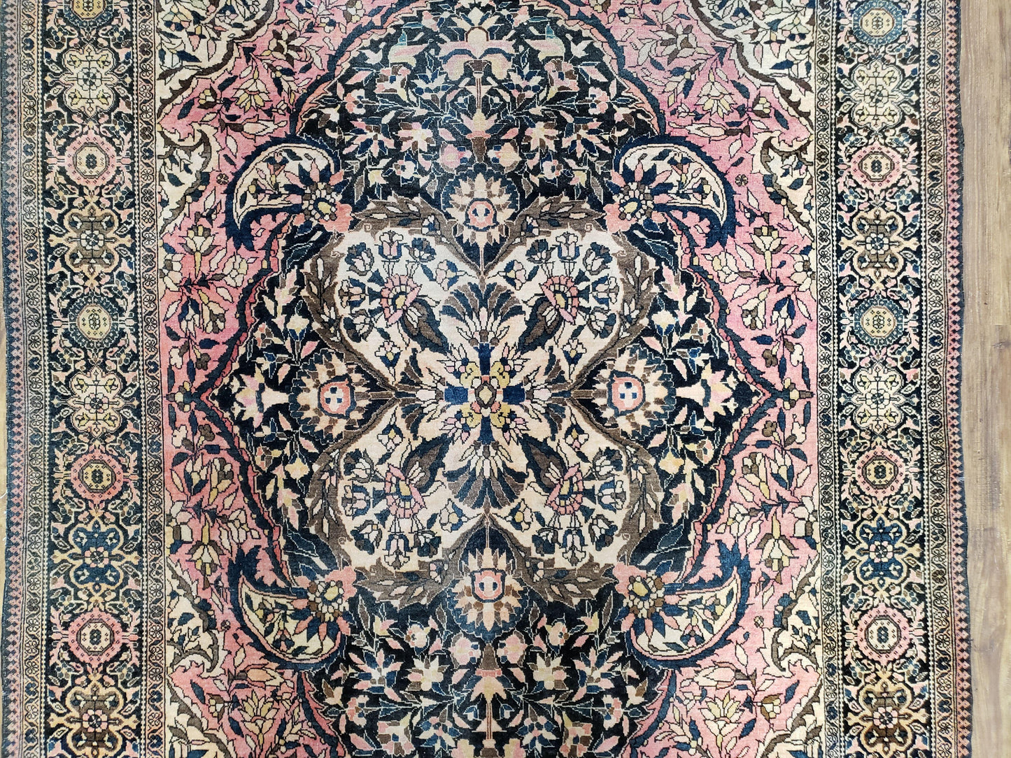 Antique Persian Farahan Rug, 4'1" x 6' 5" - Nuvé