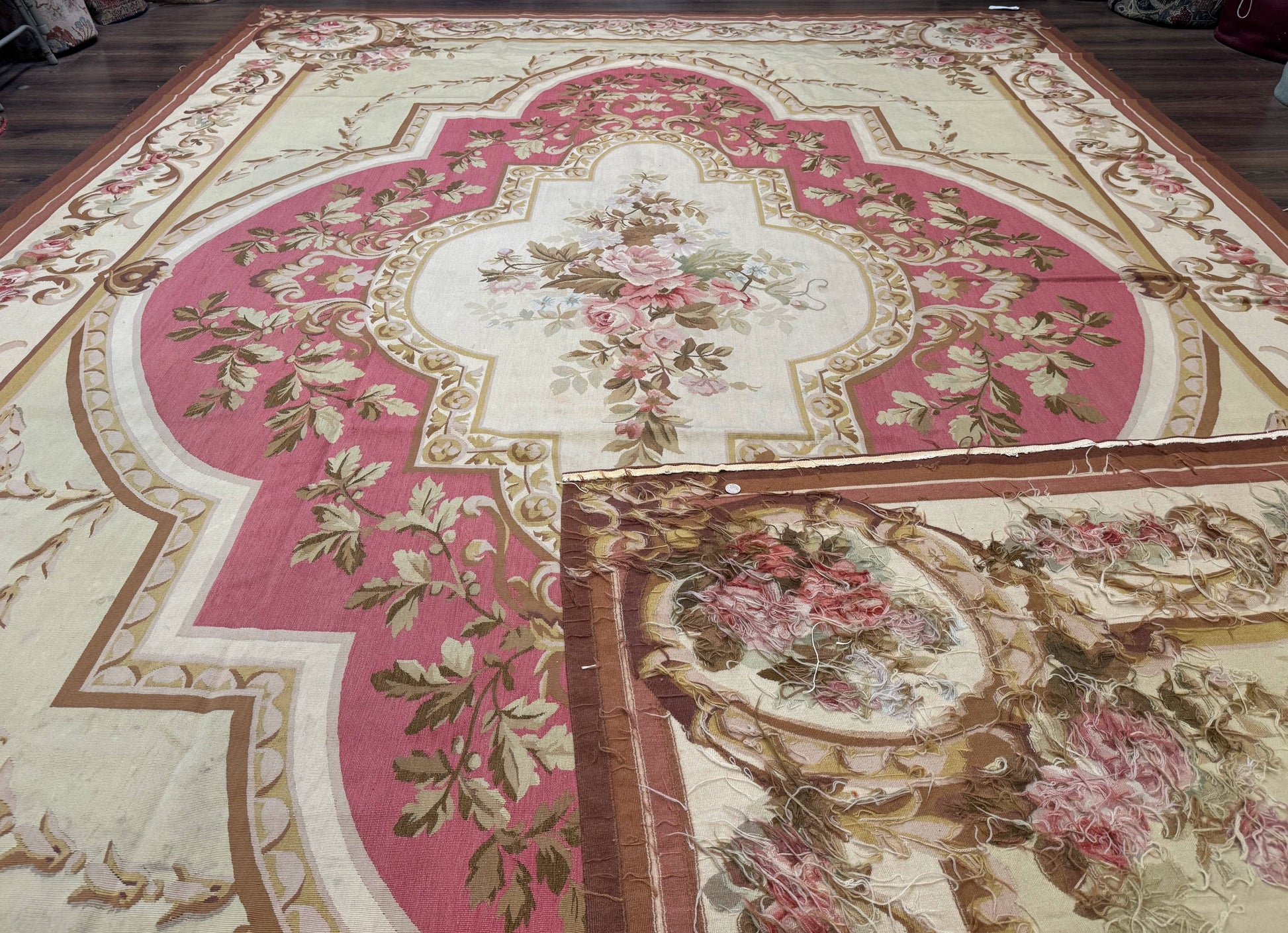 Large Aubusson Rug 10x14, European Elegant French Design, Floral Carpet - Nuvé