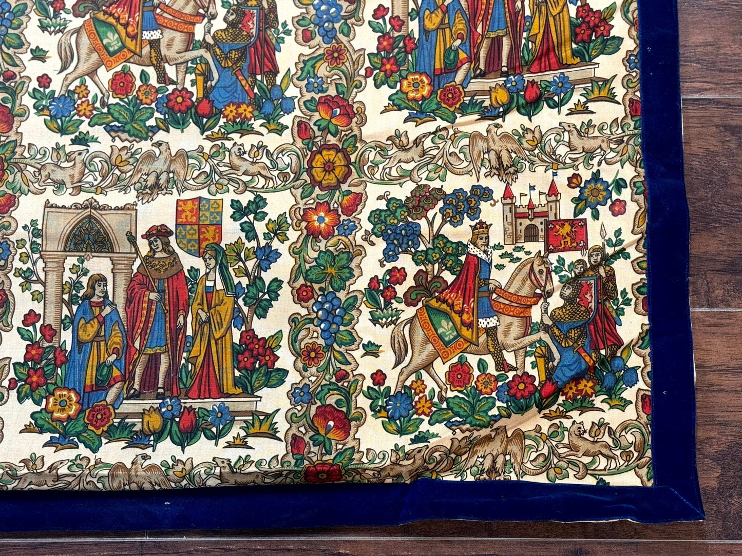 Vintage European Tapestry 4x4, Medievel Design - Nuvé