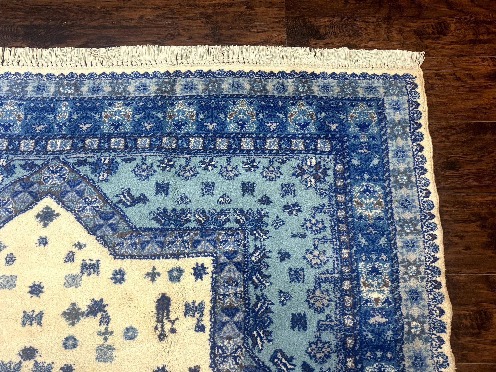 Moroccan Rug 7x10, Geometric Medallion, Blue and Ivory - Nuvé